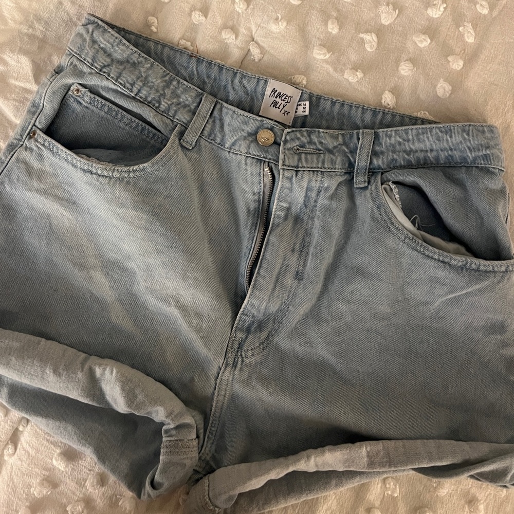 Princess Polly Light Wash High Waisted Mom Shorts